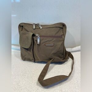 Baggallini Belt Crossbody Wallet Travel Bag Unisex